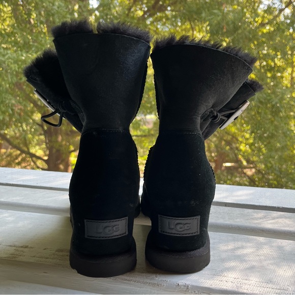 UGG - Black Suede Ankle Boots - Size 9.5 - Excellent Conditions - Picture 6 of 13